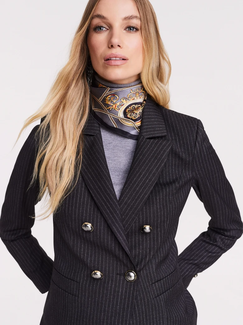Silk gavroche in pattern
