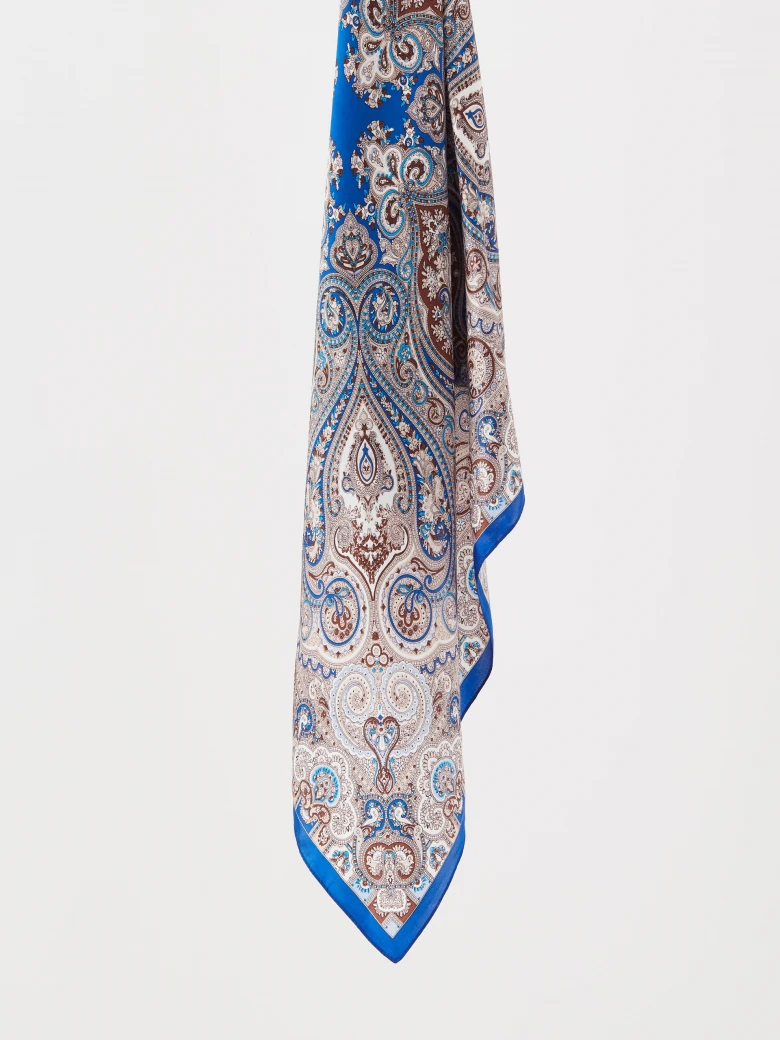 Gavroshka in ethnic pattern
