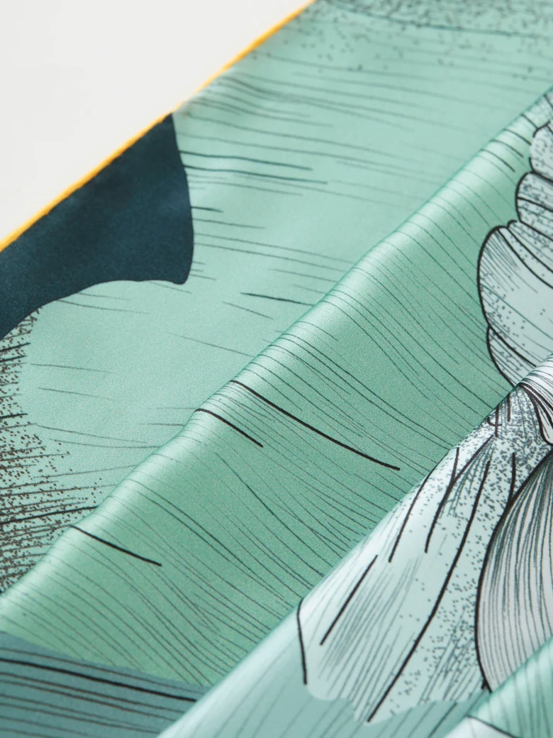 Silk gavroche with floral motif