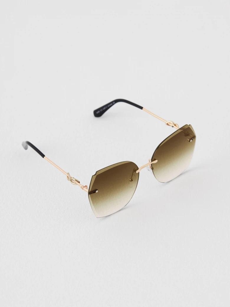 Brown sunglasses with UV filter