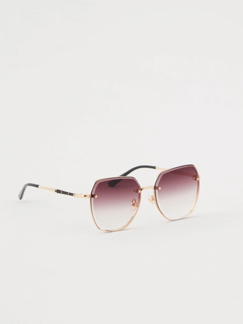 Large sunglasses with metal frames
