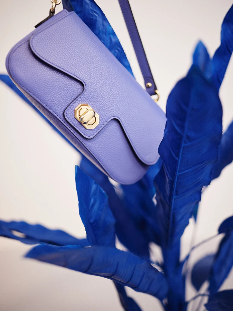Small bag in cornflower color