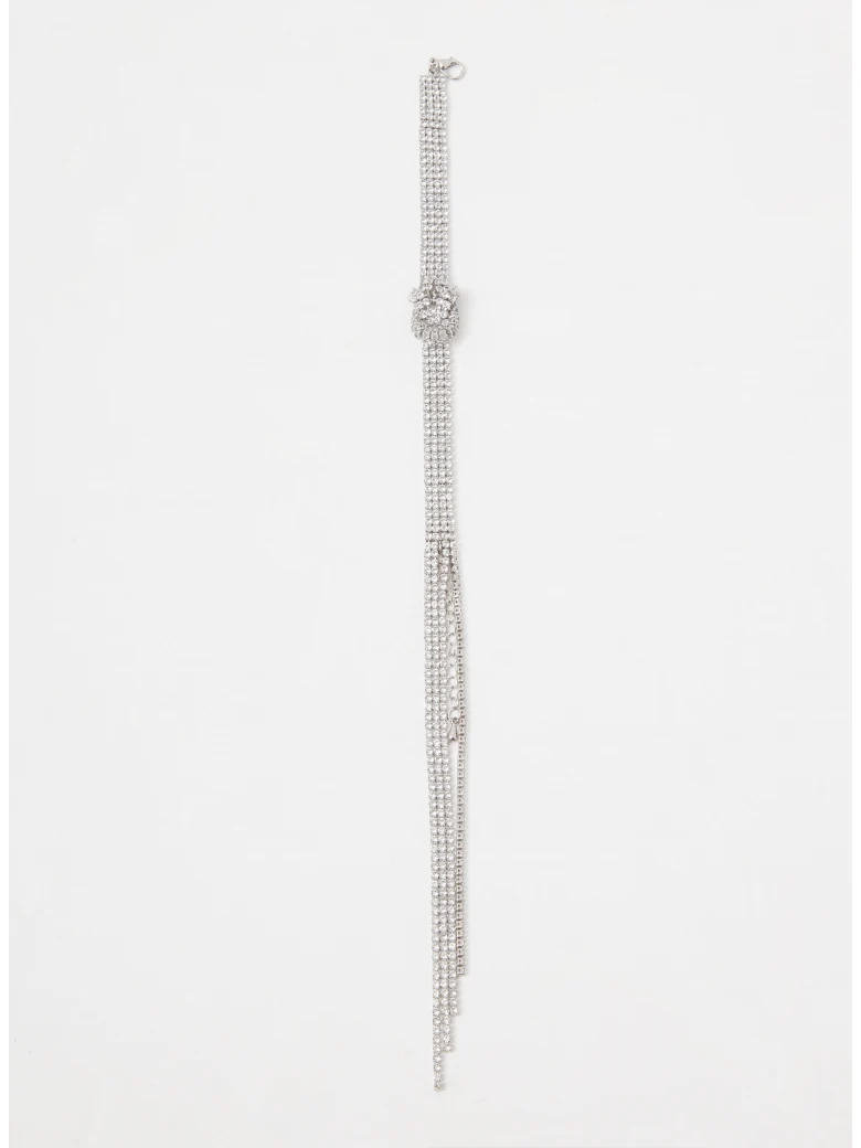 Elegant bracelet with crystals