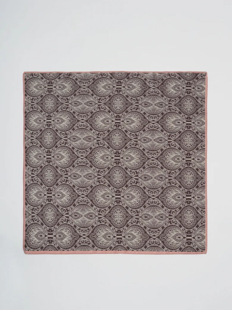 Silk scarf with oriental patterns