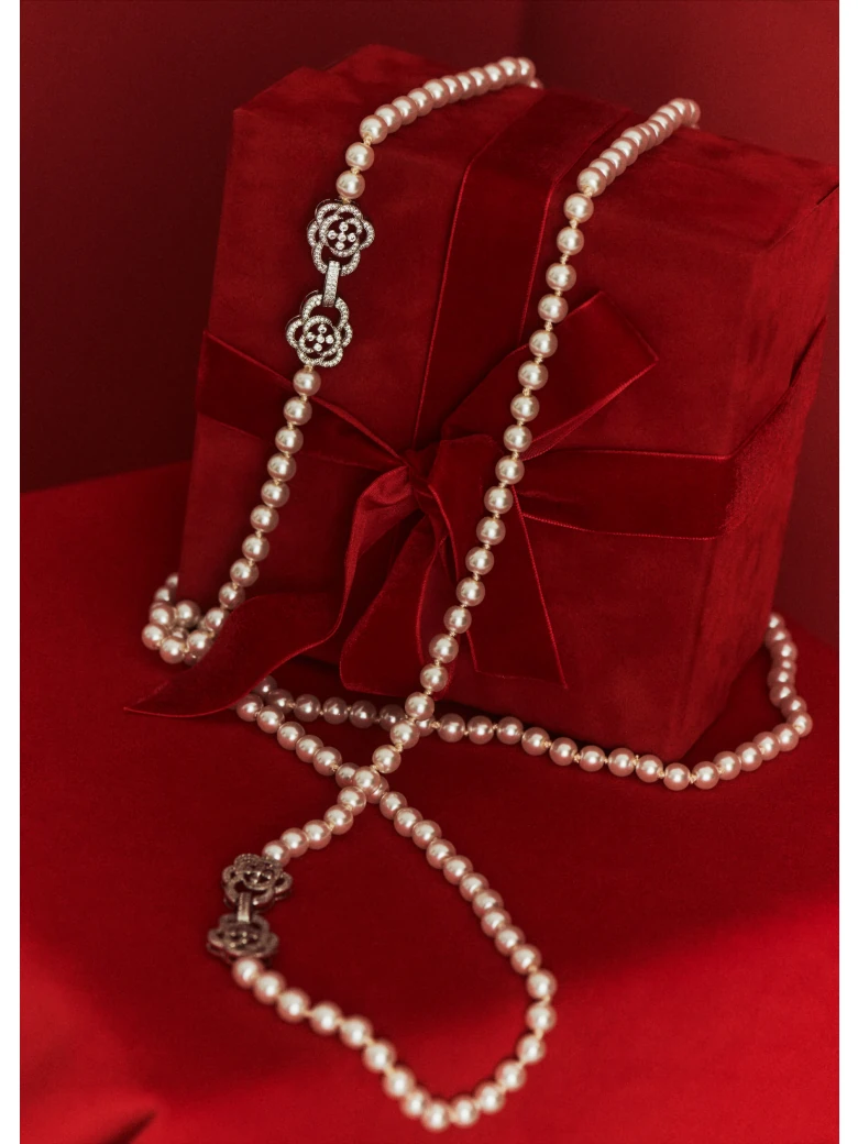 Long double necklace with pearls