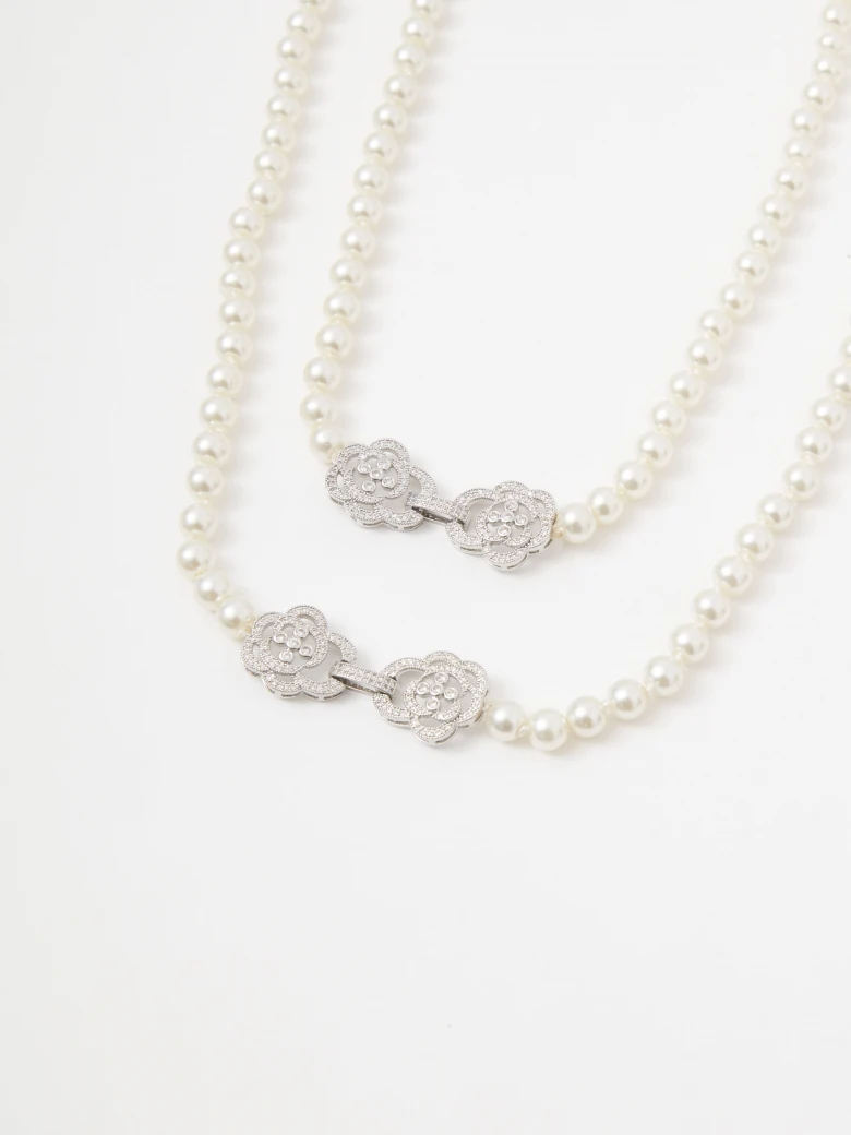 Long double necklace with pearls