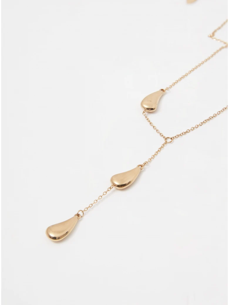 Necklace in the form of a tie with a drop motif