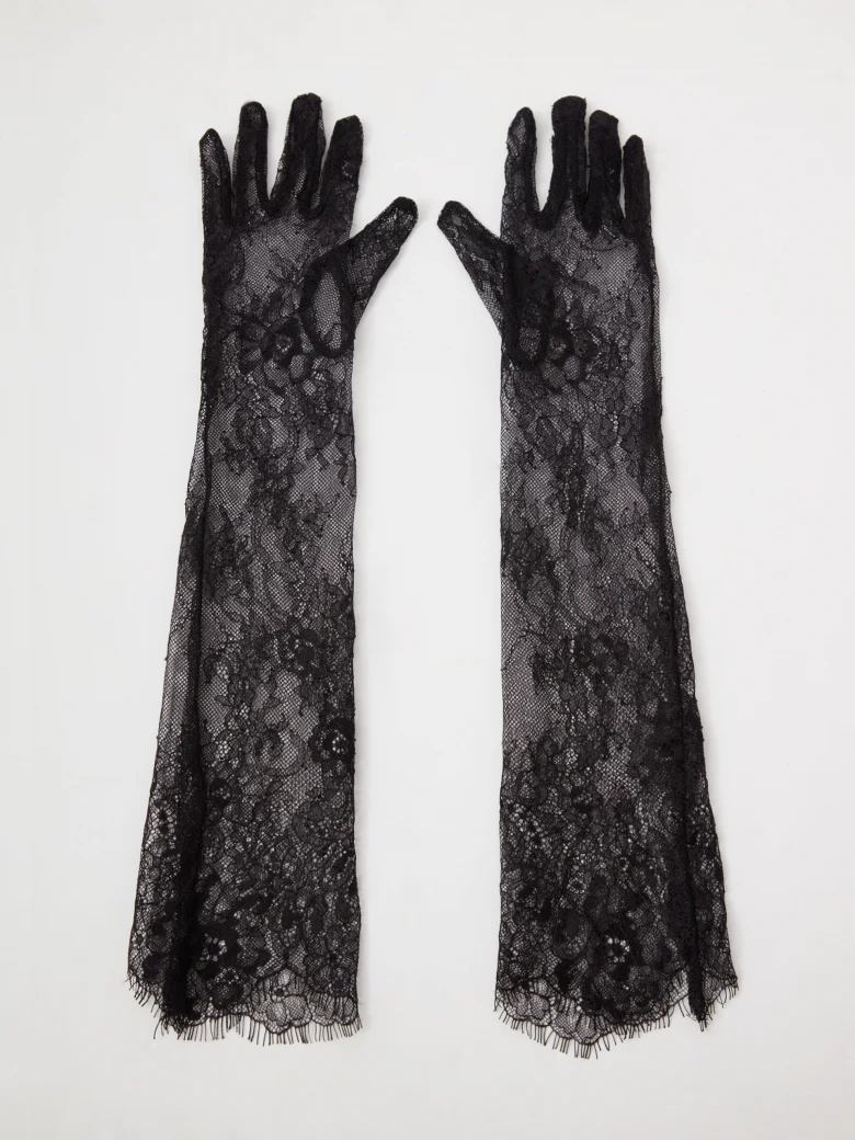 Long black gloves made of elegant lace