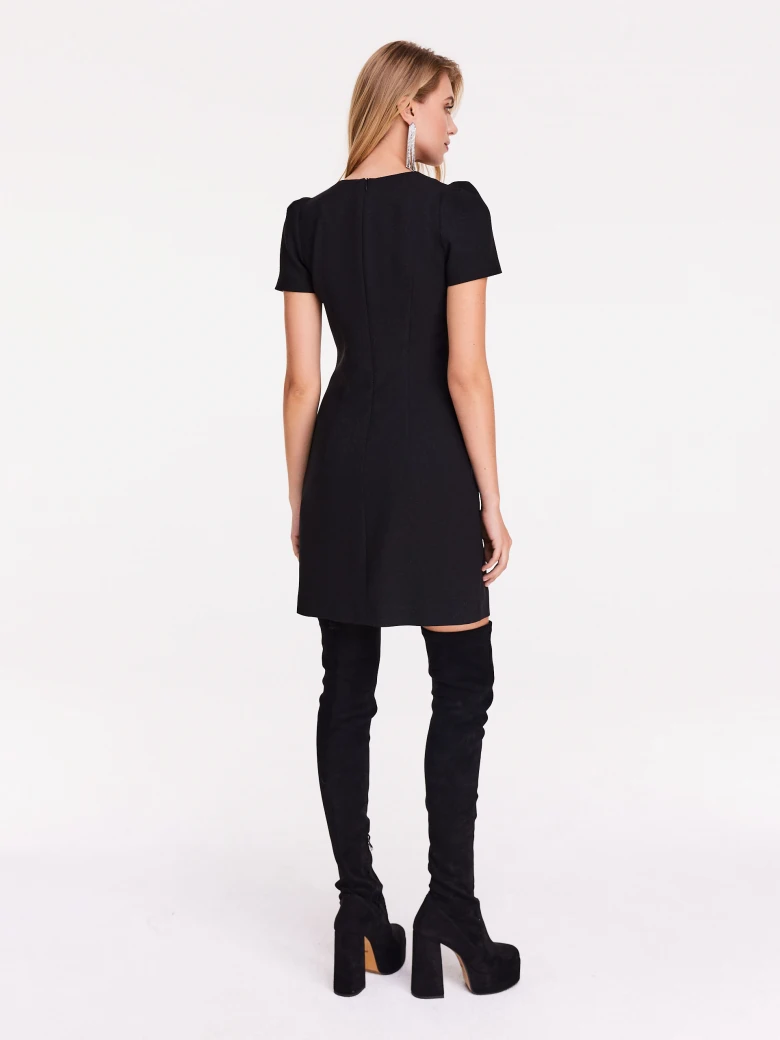 Glittering dress with buffets and ruffles
