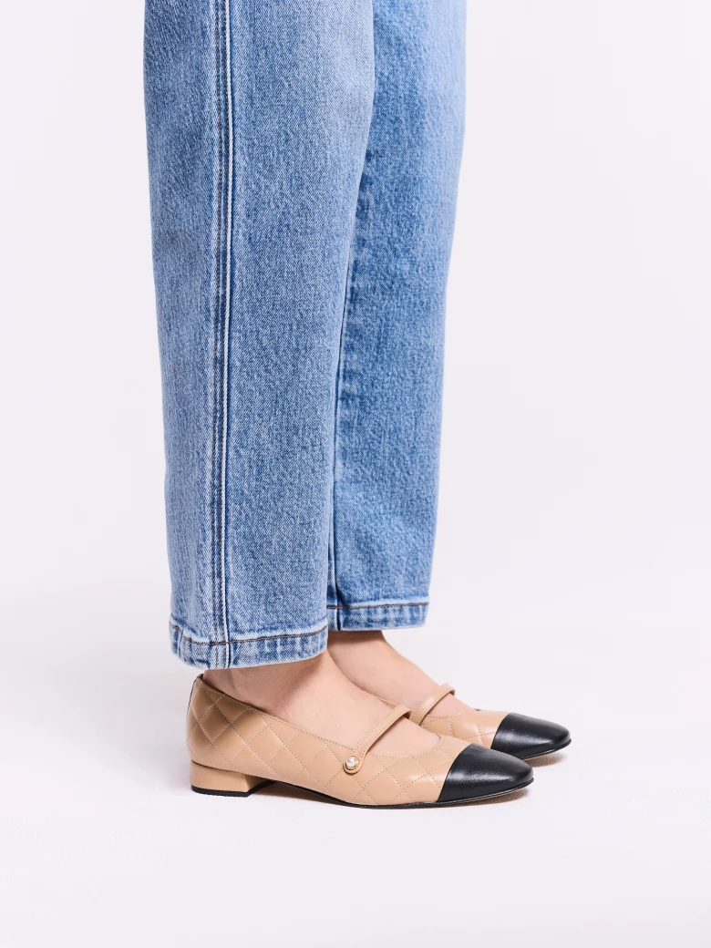 Quilted leather ballerina flats with black toes