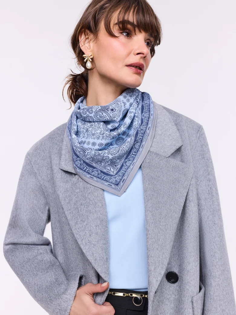 Silk scarf with blue patterns