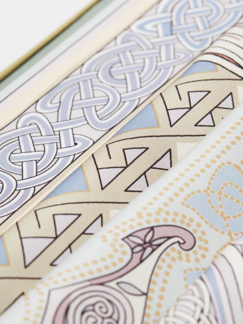 Double-sided silk scarf with hand-stitched edges