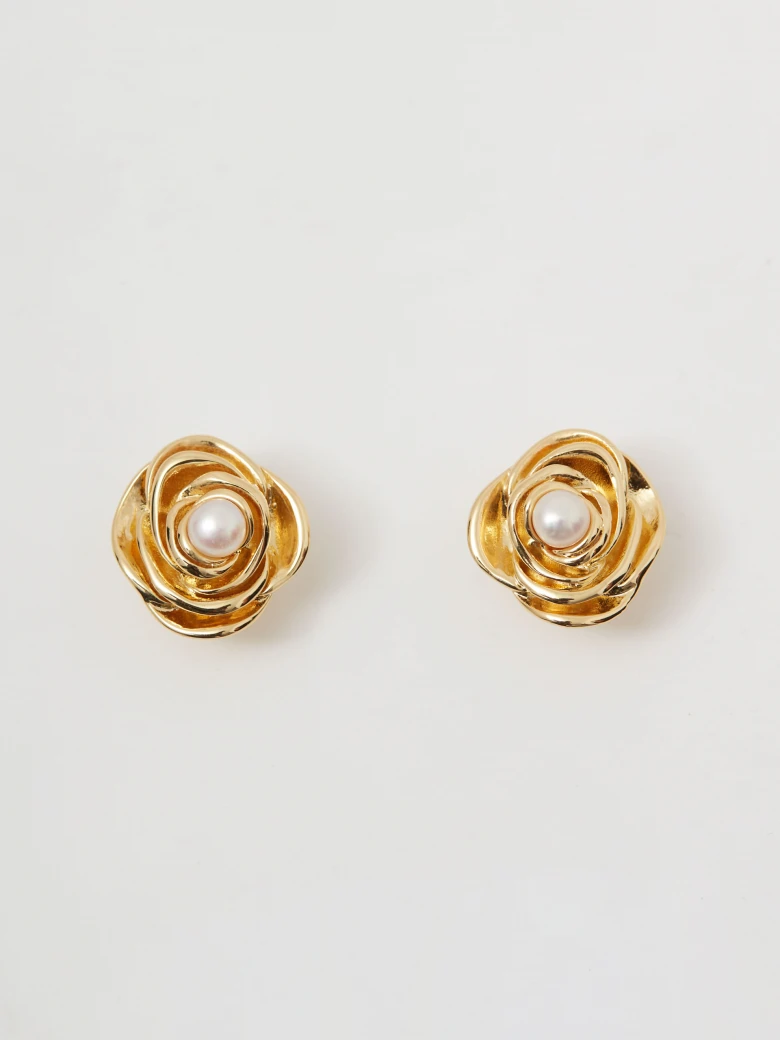 Gold-plated rose-shaped earrings