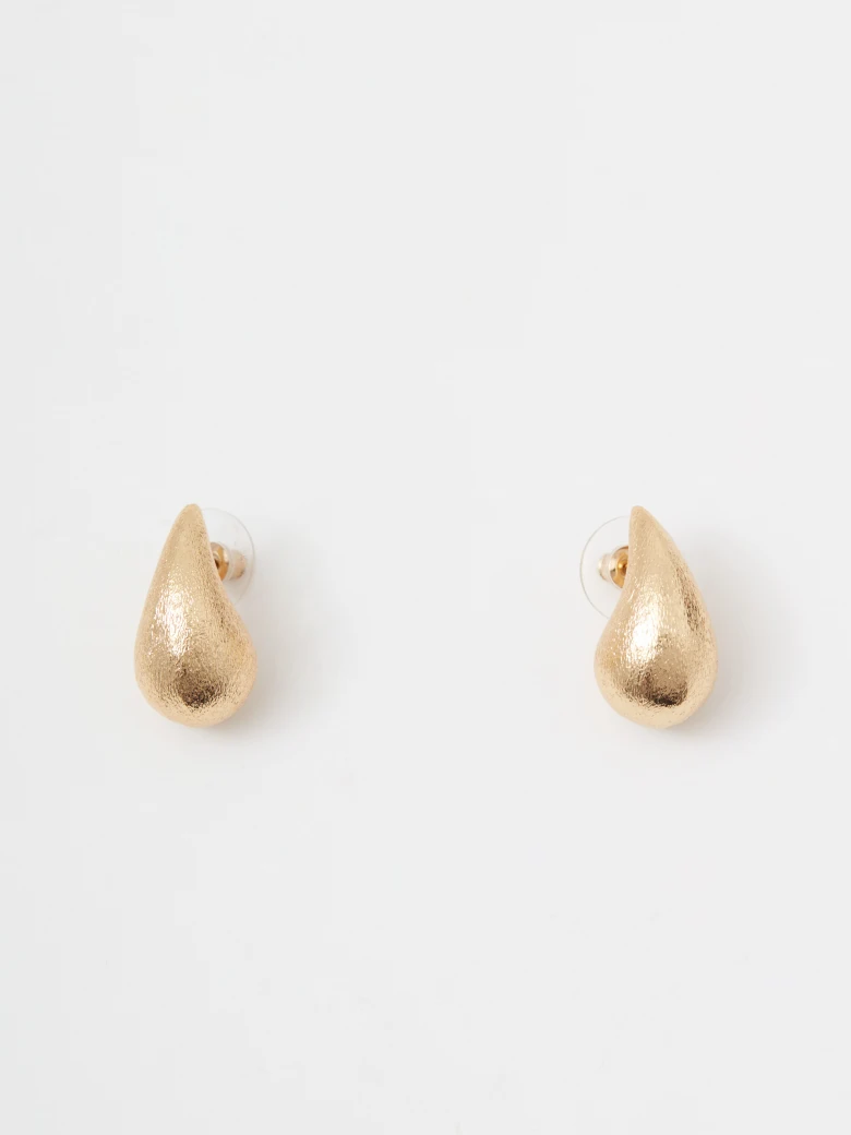Gold-plated drop-shaped earrings