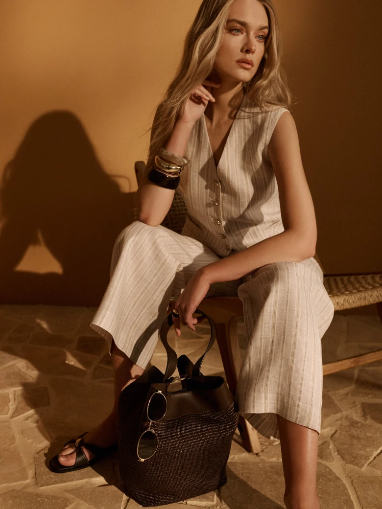 Czekoladowa torebka skórzana bucket bag