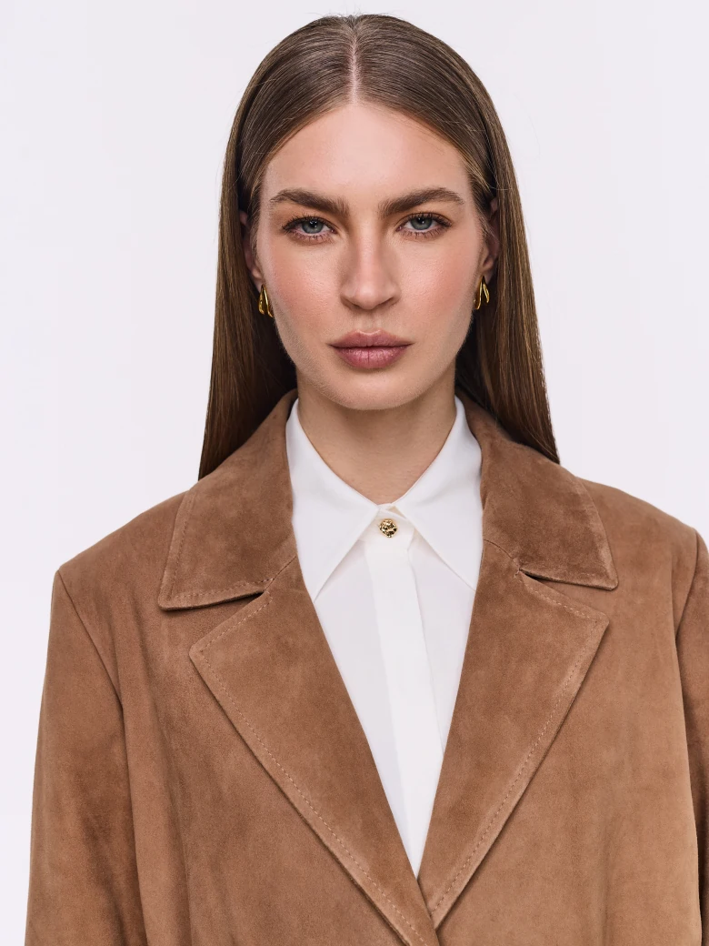 Short caramel suede coat