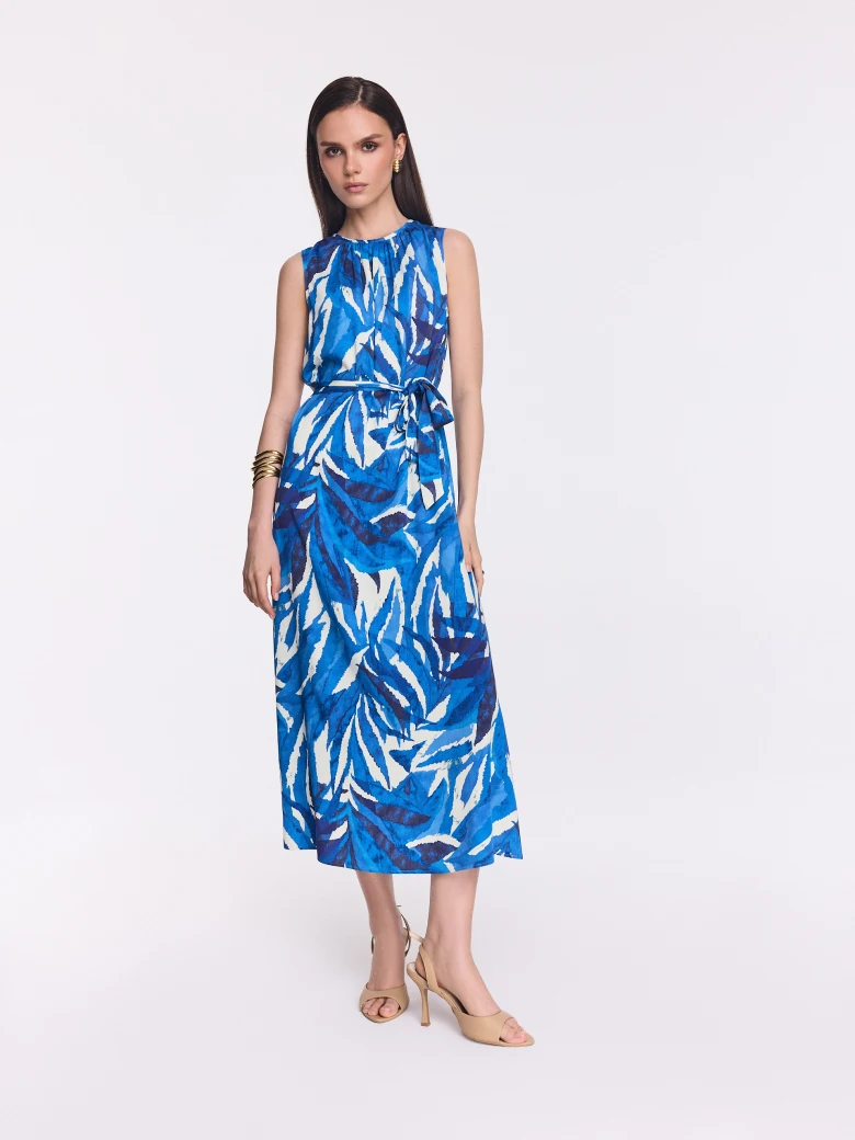 Midi dress with blue patterns