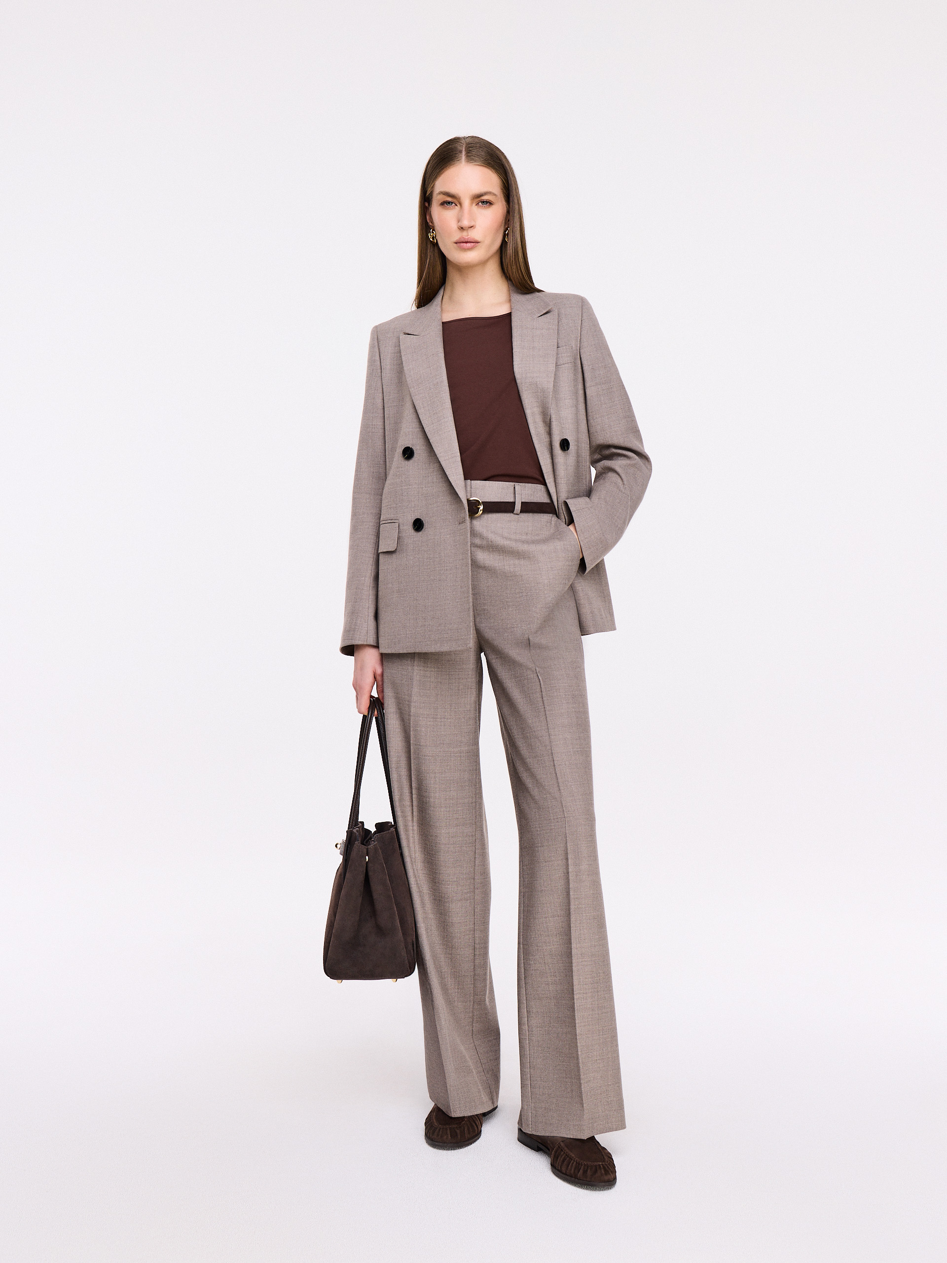 Elegancka dwurzędowa marynarka w kolorze taupe