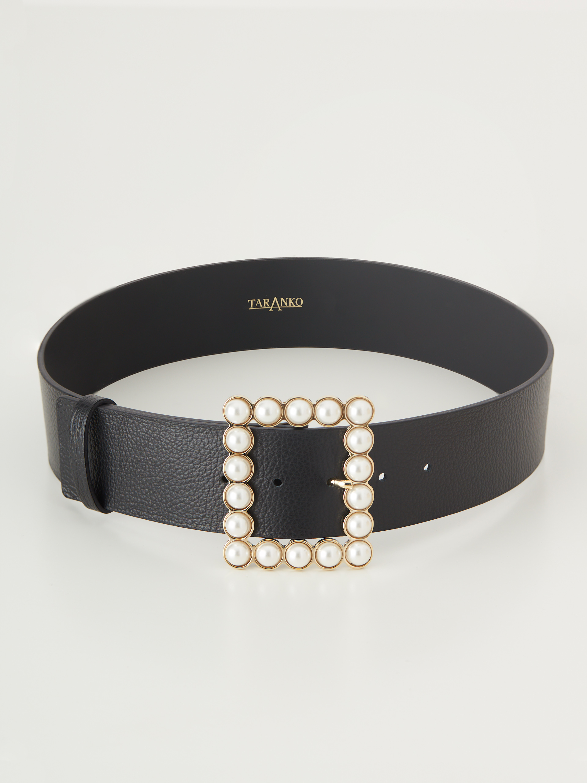 Wide belt with pearl buckle