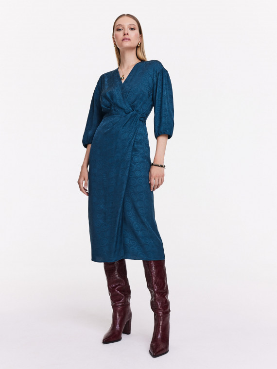 Elegant viscose envelope dress