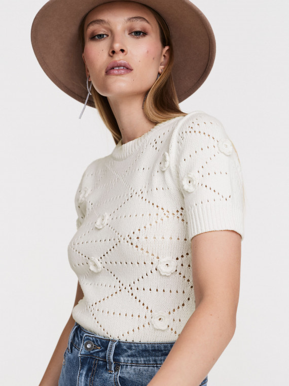 Cream openwork sweater with short sleeves