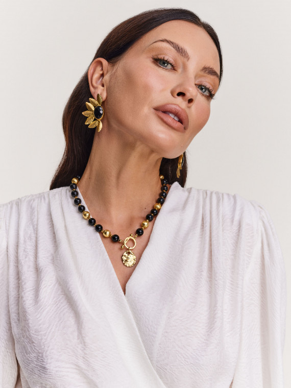 Onyx necklace with gold-plated elements